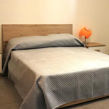 Marì 1 *